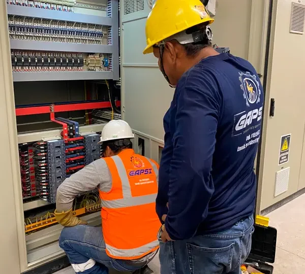 Intervención y mantenimiento de tablero eléctrico industrial de fuerza en Iquitos